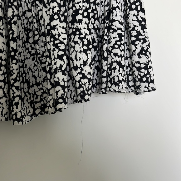 B&W Printed Dress - Picture 5 of 7